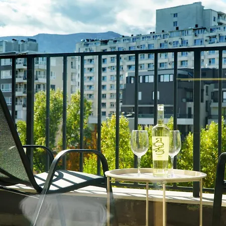 The Blackpeak View Sofie